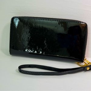 Black Glossy Faux Leather Zippered Wallet Wristlet
